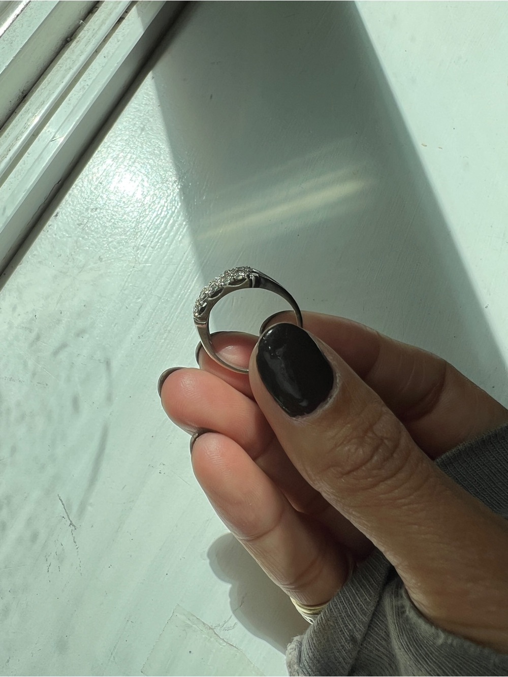 14k Vintage Diamond Ring - Picture 4 of 8